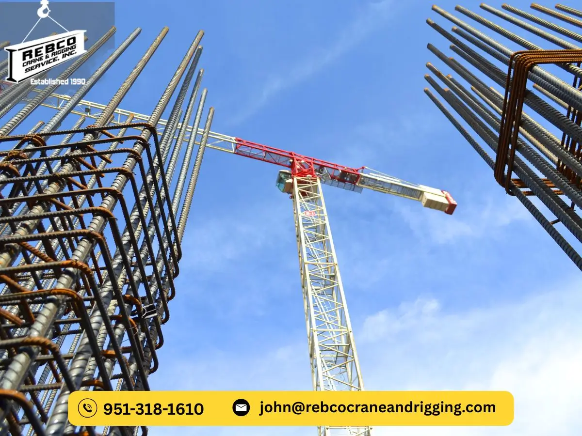 Spreader bar for overhead crane